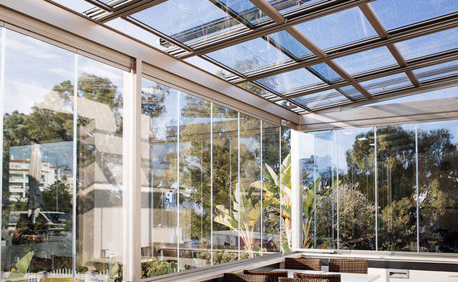 Véranda Extension Pergola Carport et Menuiserie à Royan Bordeaux St Jean d'Angely Limoges Poitiers Cognac Périgueux La Rochelle